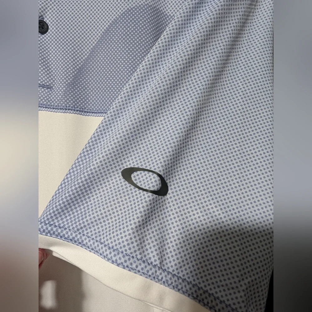 Oakley Men's Blue and White Hydrolix Golf Polo Shirt Size Extra Large - Picture 3 of 4